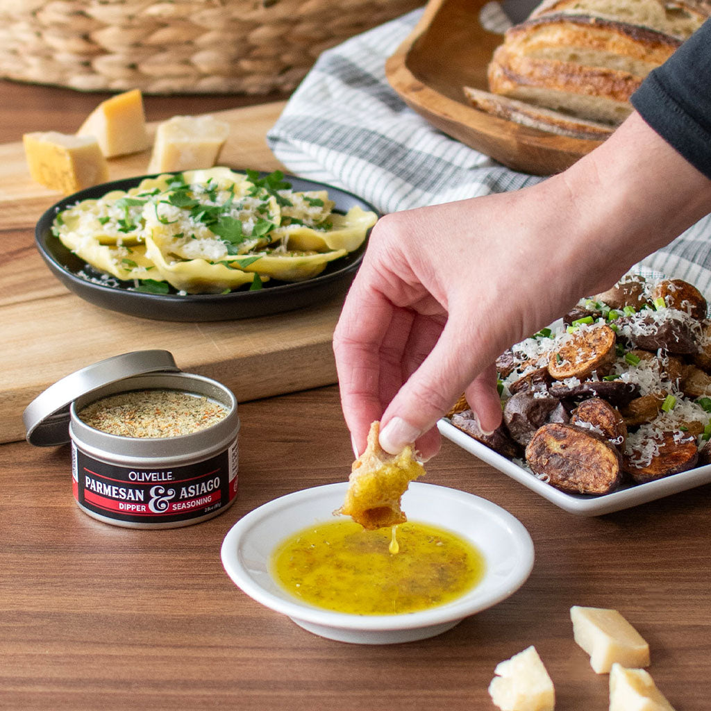 Parmesan & Asiago Dipper & Seasoning